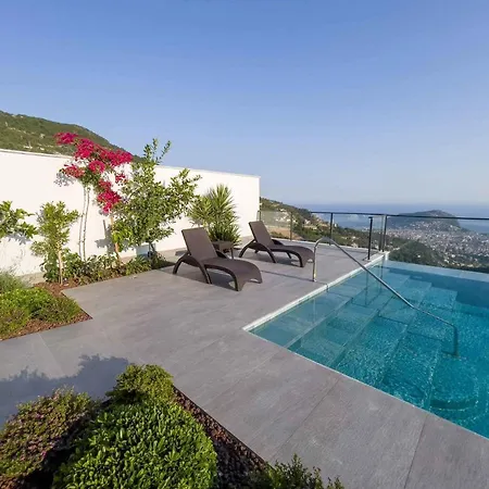 5 Star Alanya Mansion With Majestic Sea And Castle Views, White Wings Mansion 1001 فيلة *