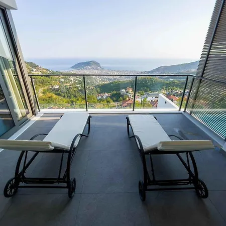 5 Star Alanya Mansion With Majestic Sea And Castle Views, White Wings Mansion 1001