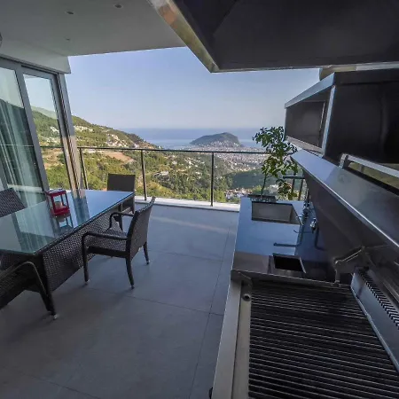 5 Star Alanya Mansion With Majestic Sea And Castle Views, White Wings Mansion 1001
