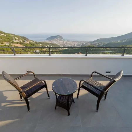 5 Star Alanya Mansion With Majestic Sea And Castle Views, White Wings Mansion 1001 فيلة