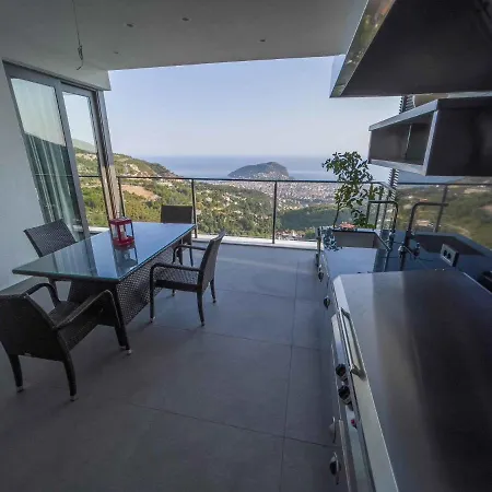 5 Star Alanya Mansion With Majestic Sea And Castle Views, White Wings Mansion 1001 فيلة