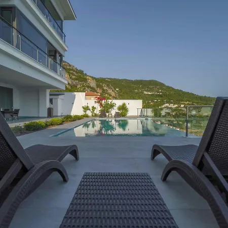 5 Star Alanya Mansion With Majestic Sea And Castle Views, White Wings Mansion 1001 فيلة
